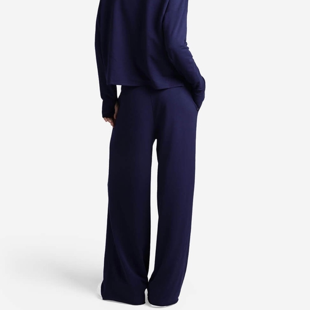 Lucky Brand size Large navy wide leg lounge pants